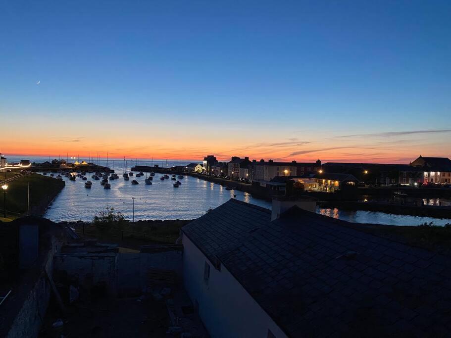 Villa Aberaeron Island House - Panoramic Harbour Views Exterior foto