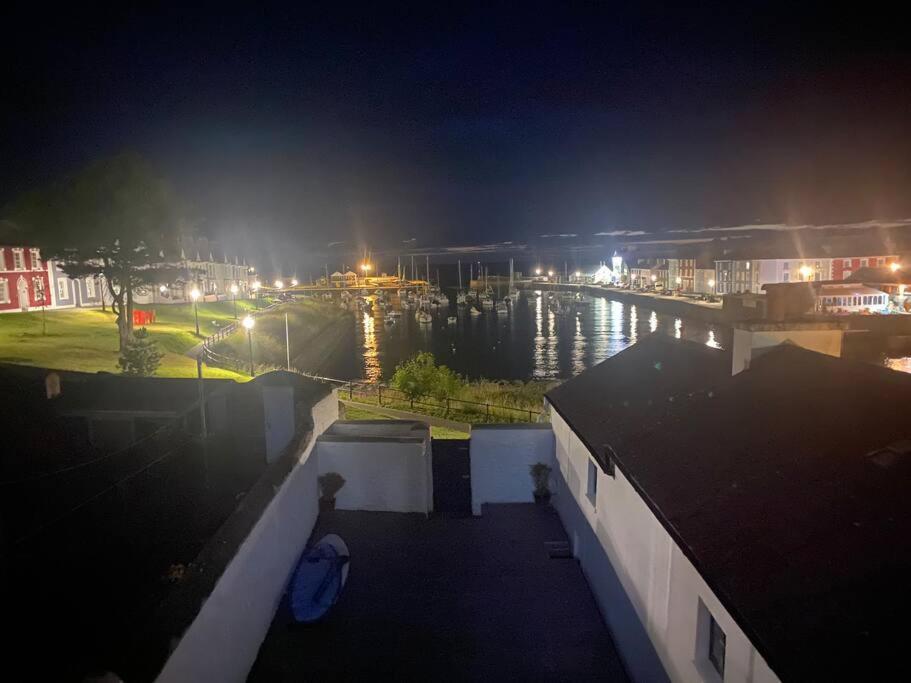 Villa Aberaeron Island House - Panoramic Harbour Views Exterior foto